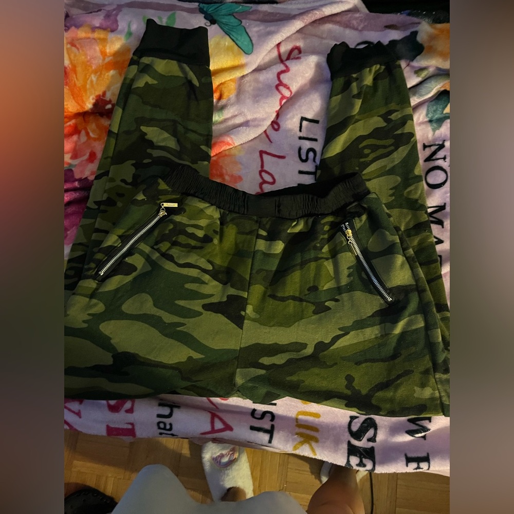 Women's Camouflage Jogger Pants